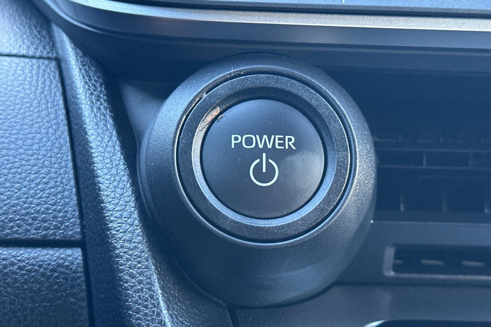 Certified 2026 Toyota Prius LE image 36