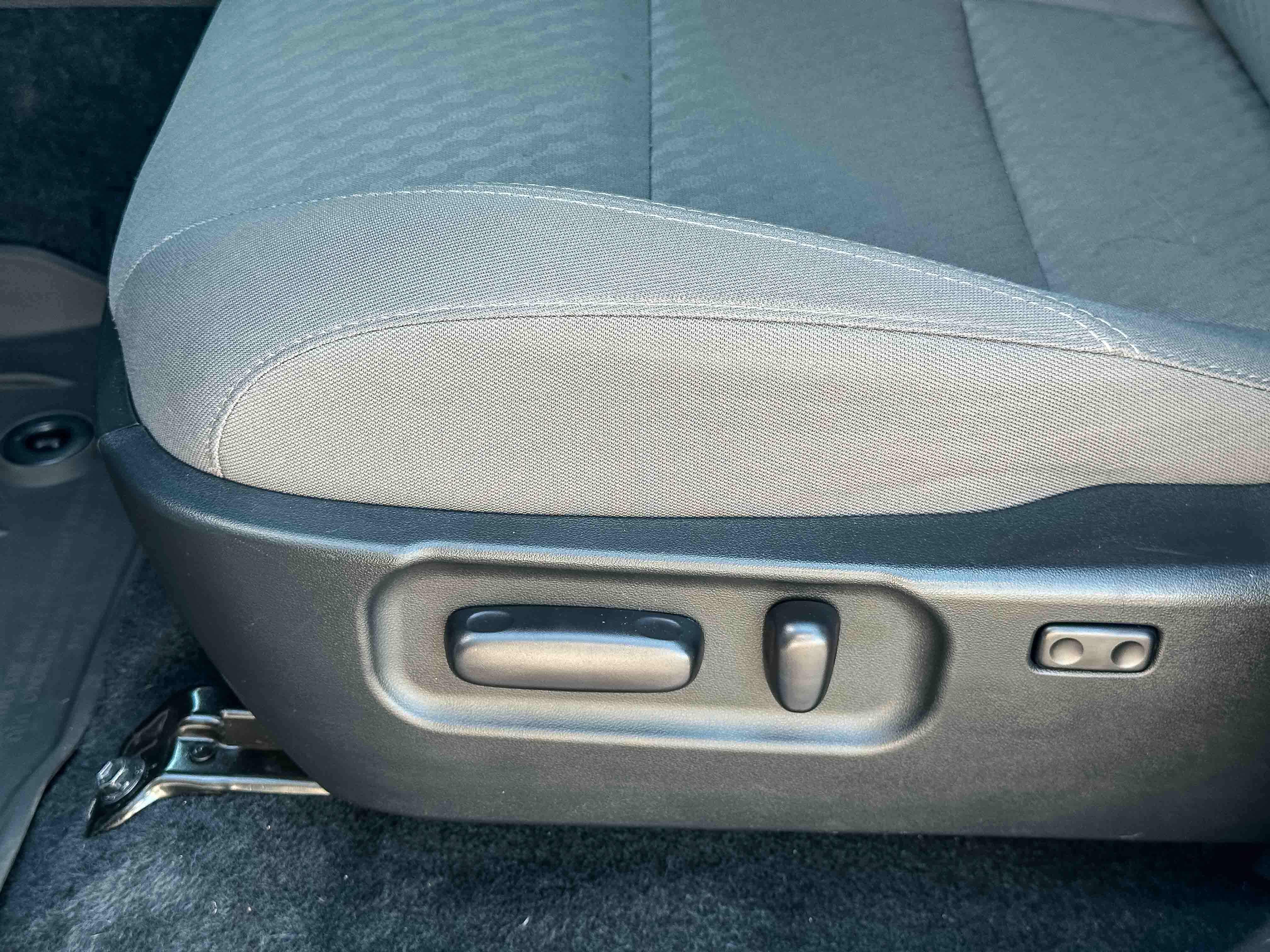 Used 2022 Toyota Tacoma SR5 RWD image 15