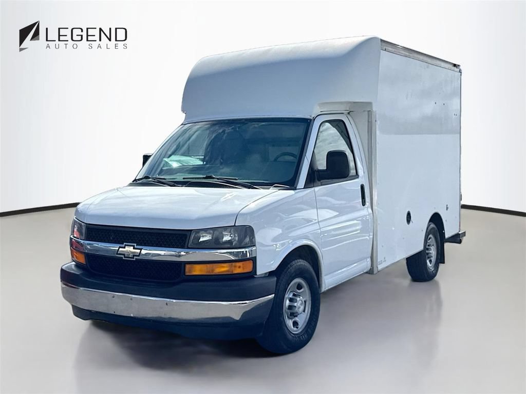 Used 2017 Chevrolet Express 3500 w/ Chrome Appearance Package