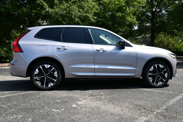 Certified 2026 Volvo XC60 B5 Plus AWD/4WD image 6