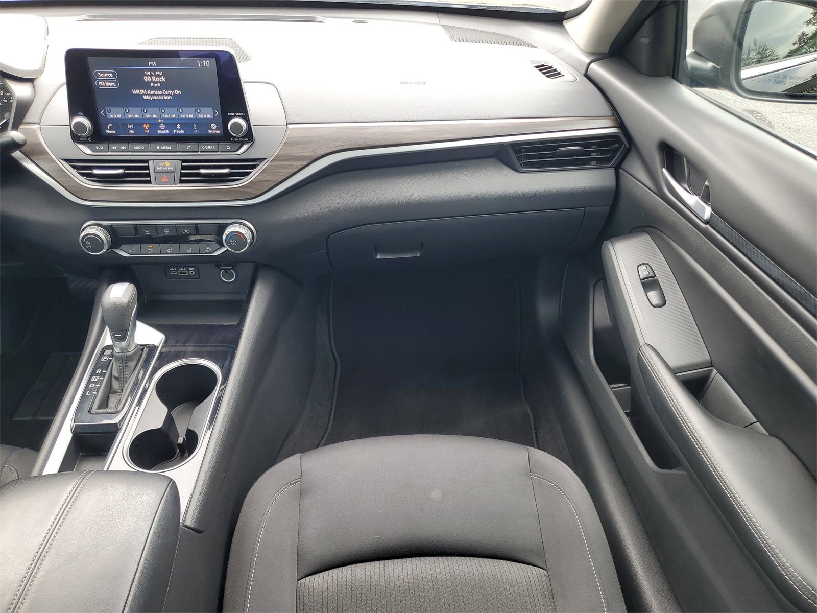 Used 2024 Nissan Altima 2.5 SV image 26