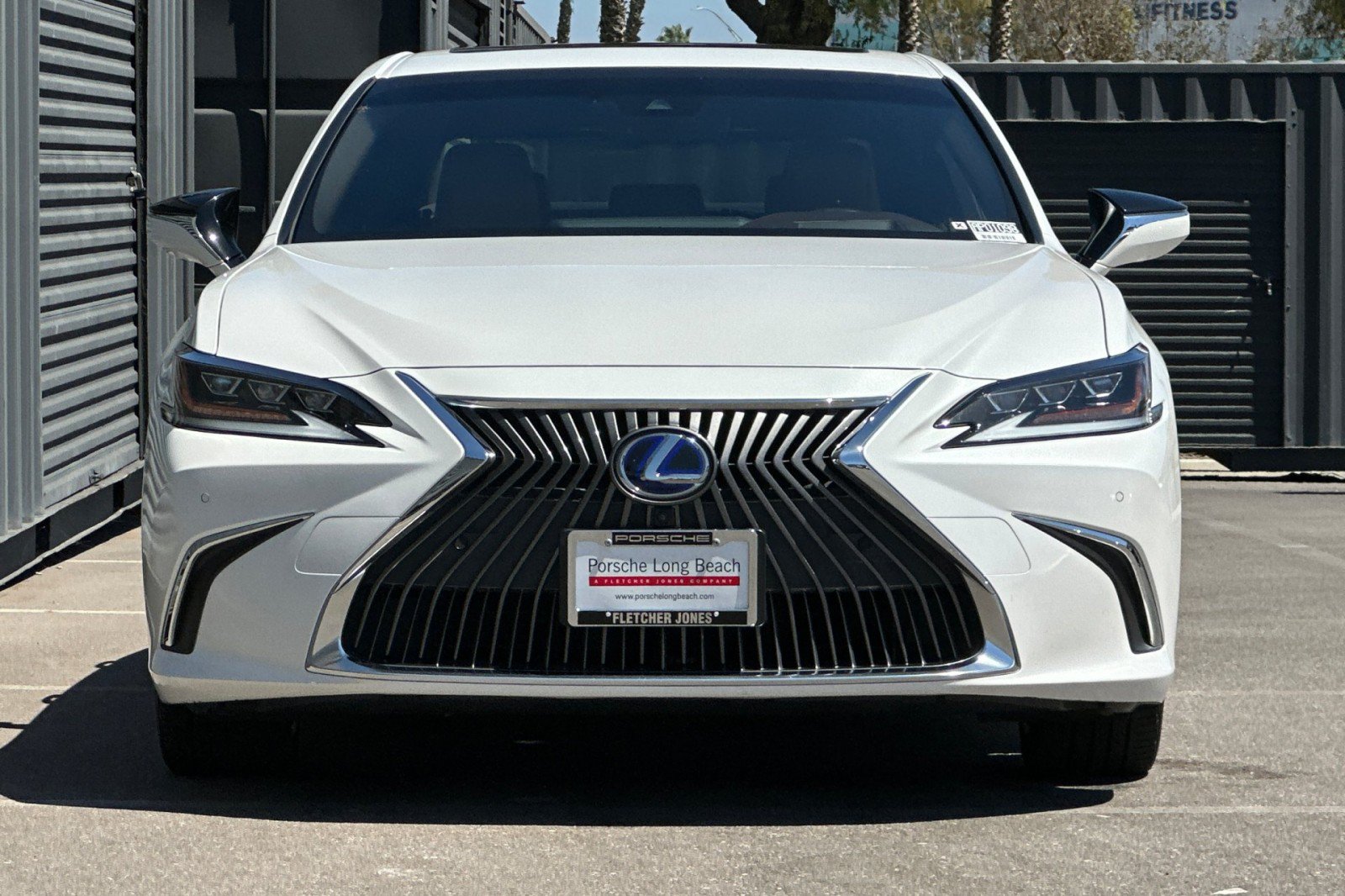 Used 2019 Lexus ES 300h Ultra Luxury w/ Accessory Package 2 FWD image 11