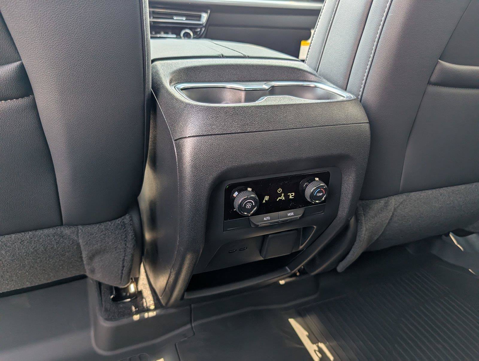 New 2026 Chevrolet Traverse LT w/ Driver Confidence Package FWD image 31