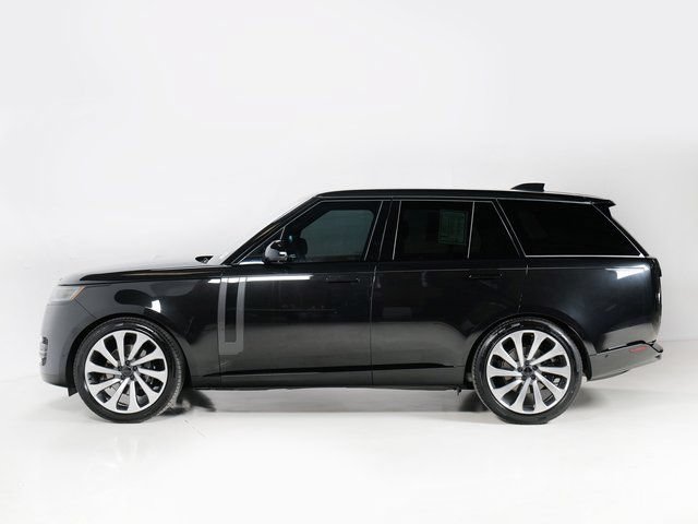 Used 2026 Land Rover Range Rover SE AWD/4WD image 6