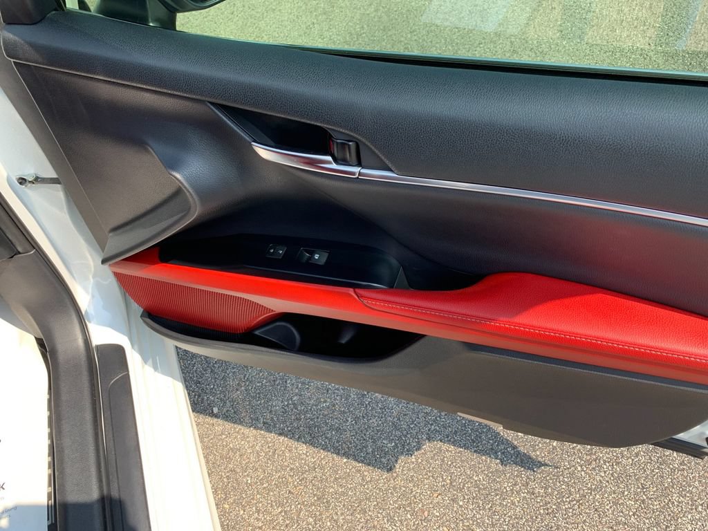 Used 2019 Toyota Camry XSE FWD image 19