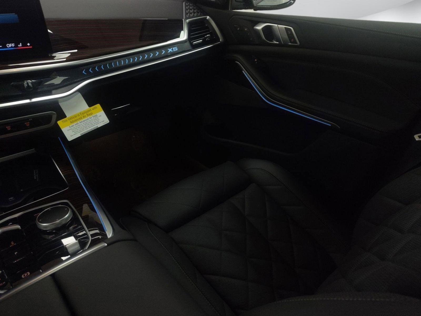 New 2026 BMW X5 xDrive50e image 25