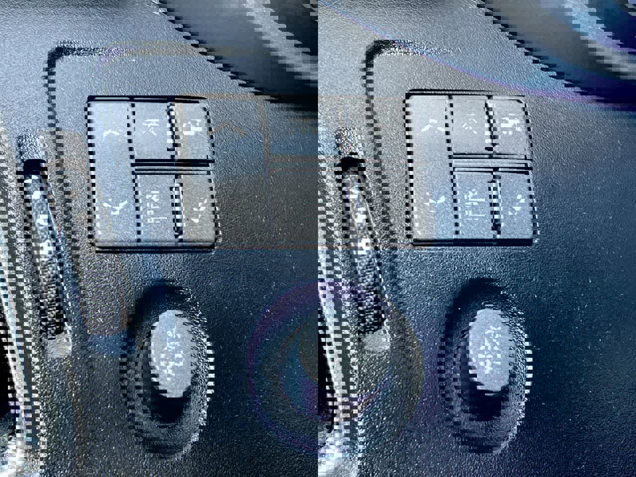 Used 2011 Cadillac CTS Luxury image 26