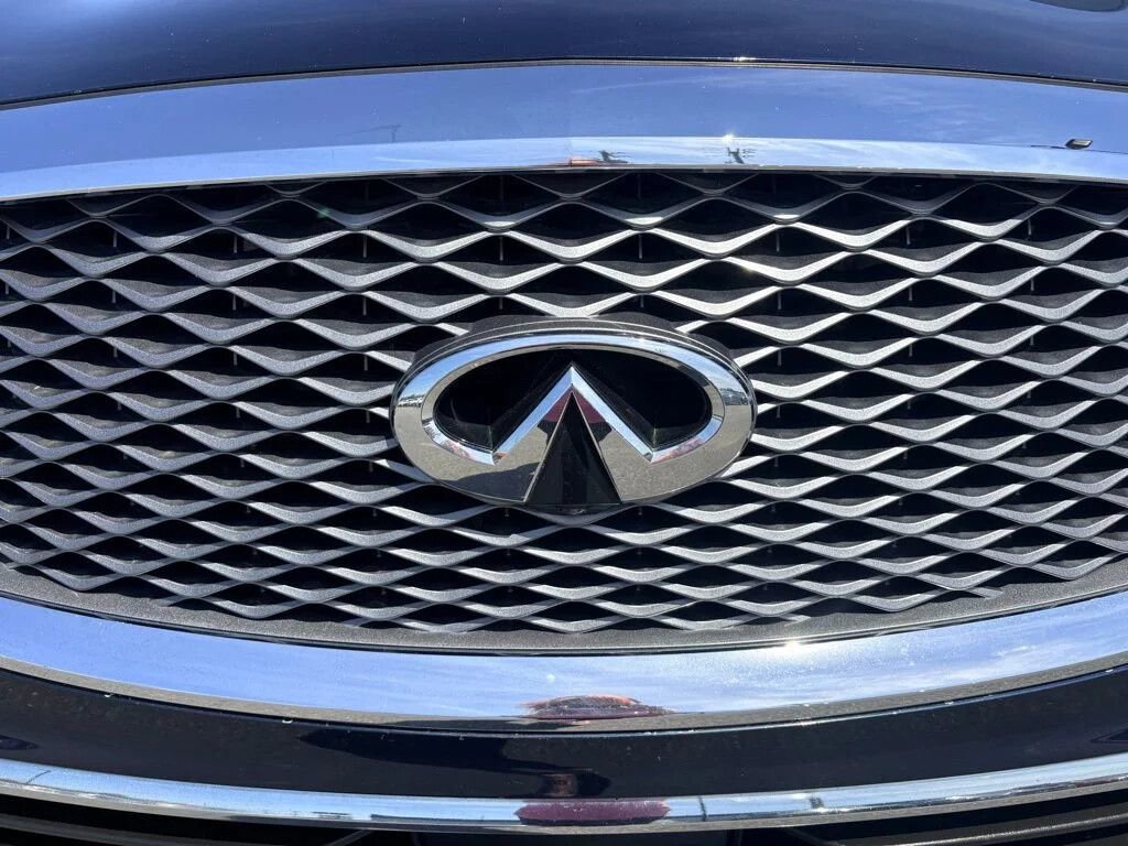 Used 2021 INFINITI QX80 Luxe RWD image 17