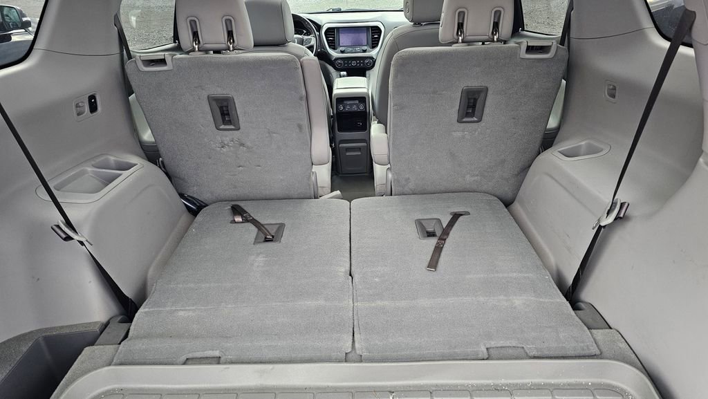 Used 2019 GMC Acadia SLT w/ LPO, Floor Liner Package image 15