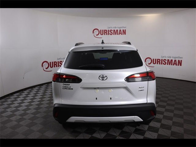 Used 2026 Toyota Corolla Cross XLE w/ Convenience Package image 8