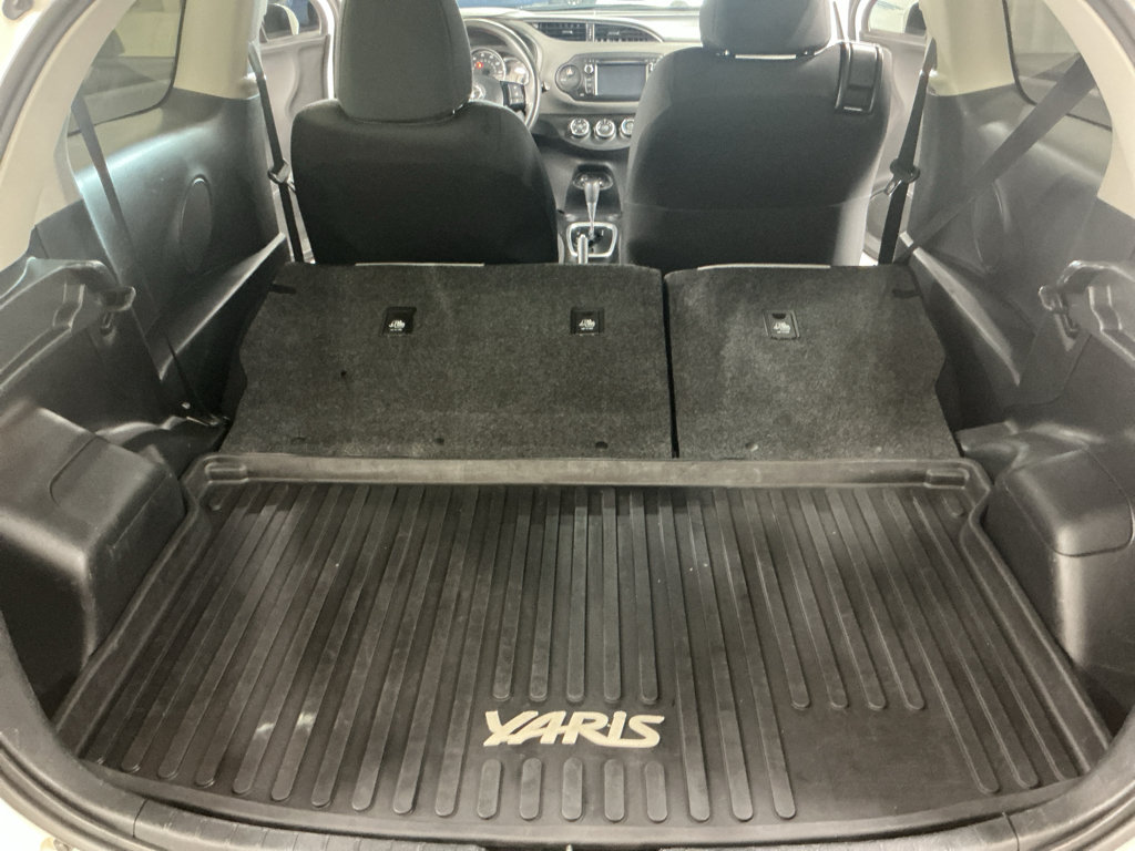 Used 2018 Toyota Yaris LE FWD image 17