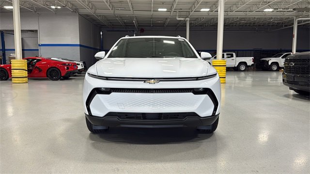 New 2026 Chevrolet Equinox EV LT image 16