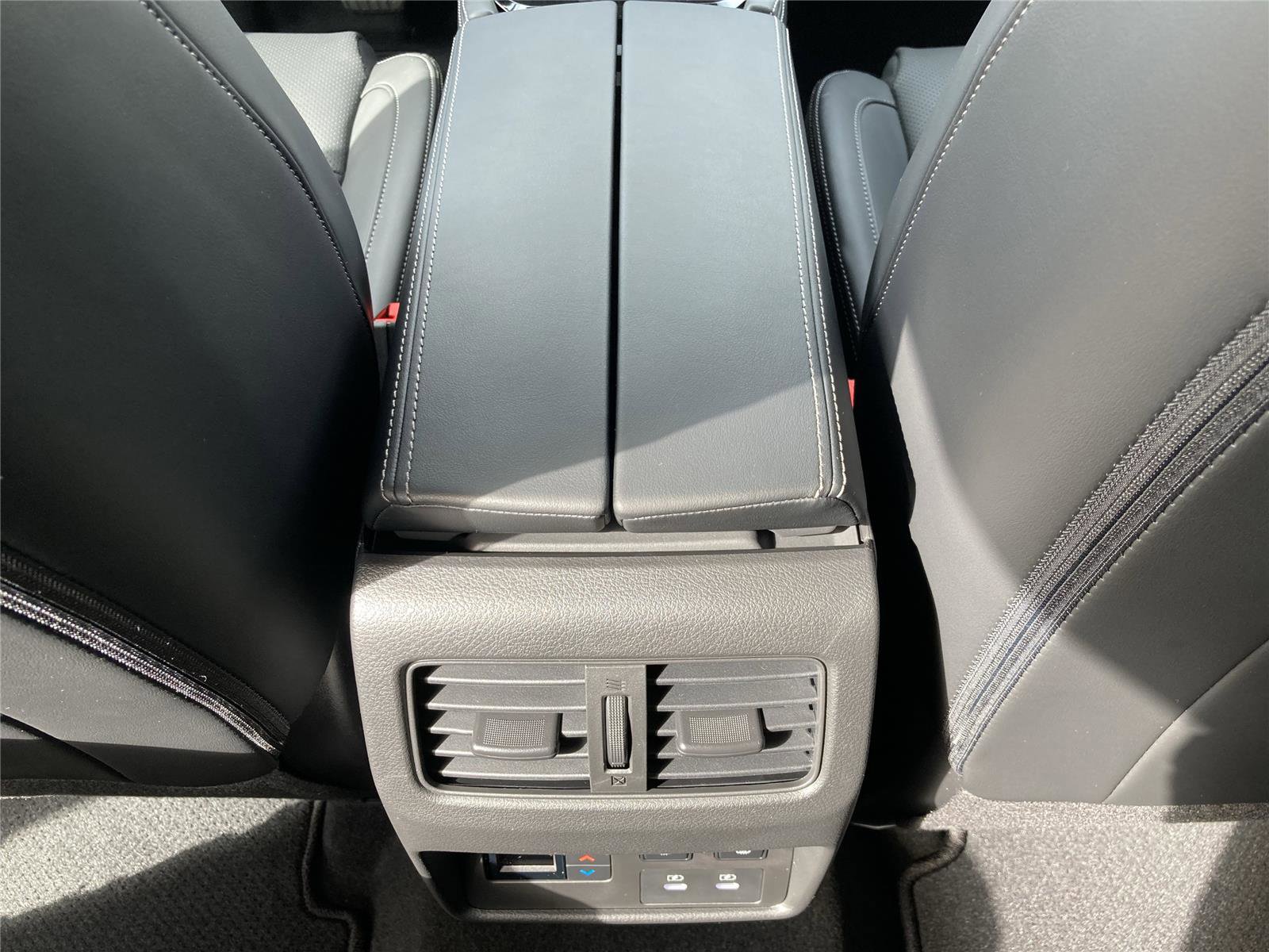 New 2026 Nissan Rogue Platinum w/ Platinum Premium Package image 28