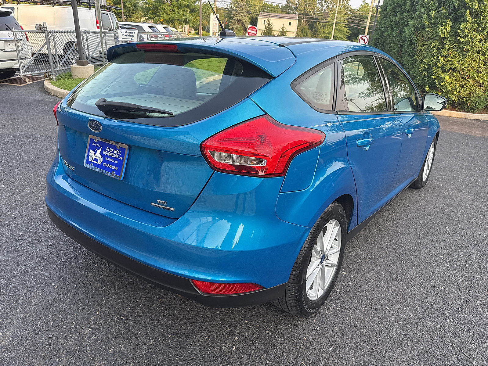 Used 2016 Ford Focus SE w/ SE Power Seat Package FWD image 5