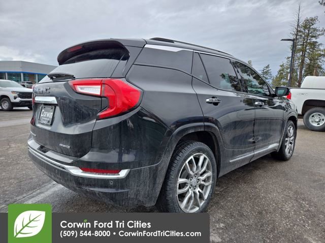 Used 2023 GMC Terrain Denali w/ Denali Premium Package AWD/4WD image 12