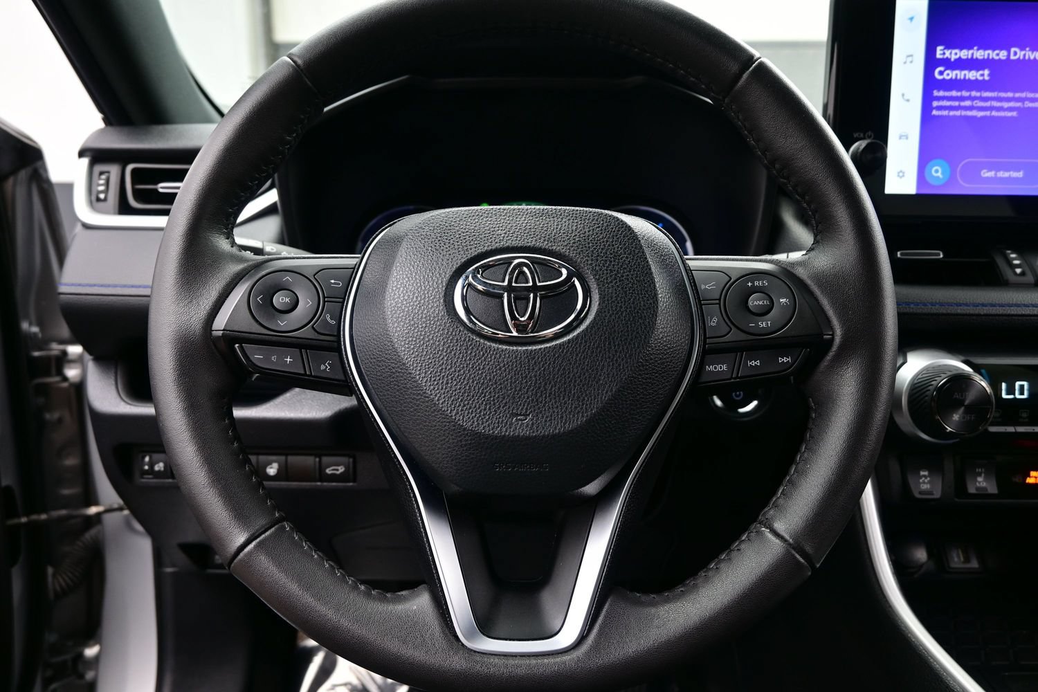 Used 2024 Toyota RAV4 XSE w/ Weather Package AWD/4WD image 25