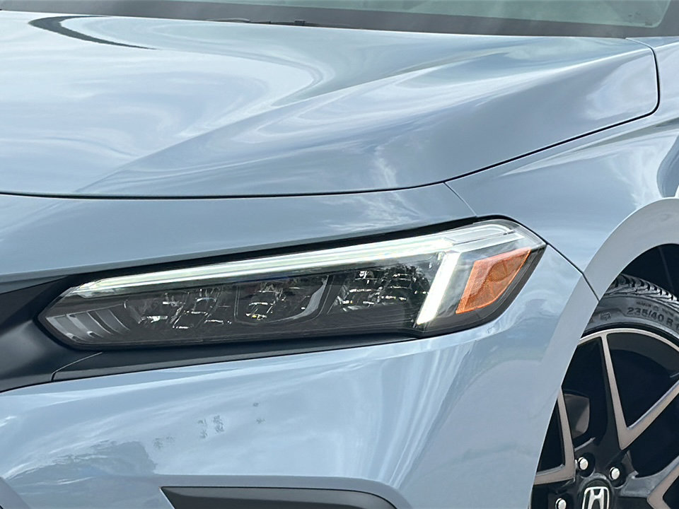 Used 2024 Honda Civic Sport Touring image 4