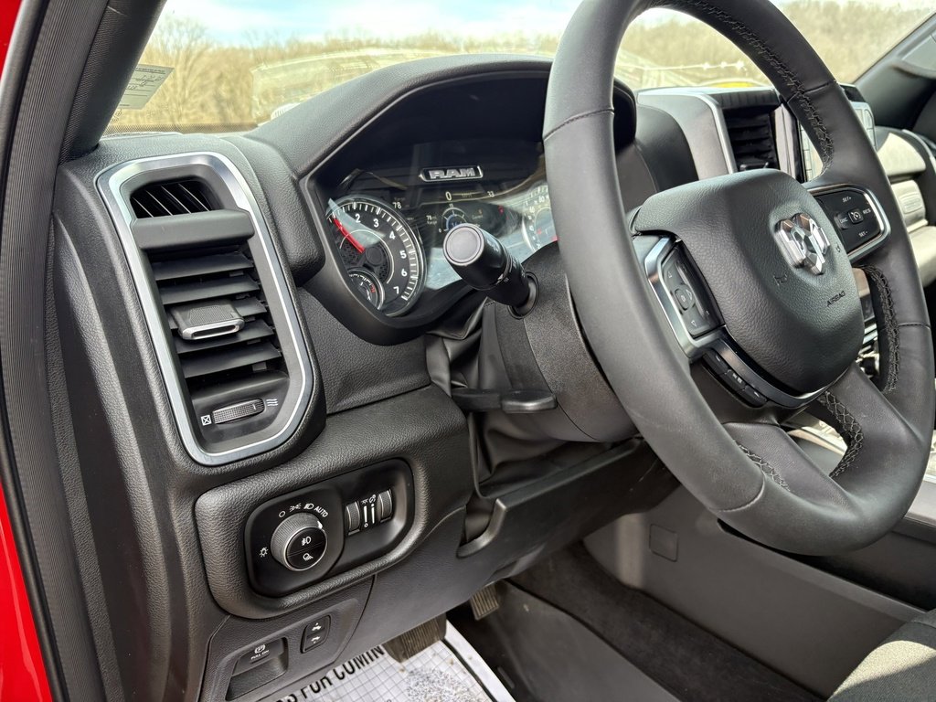 Used 2025 RAM 1500 Big Horn image 31