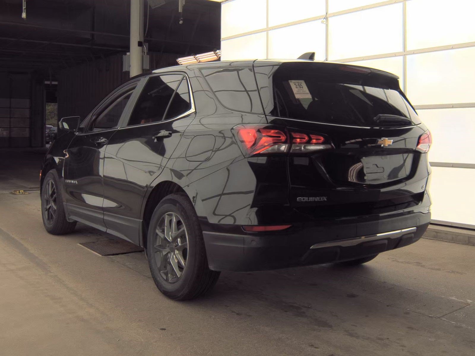 Used 2022 Chevrolet Equinox LT FWD image 6