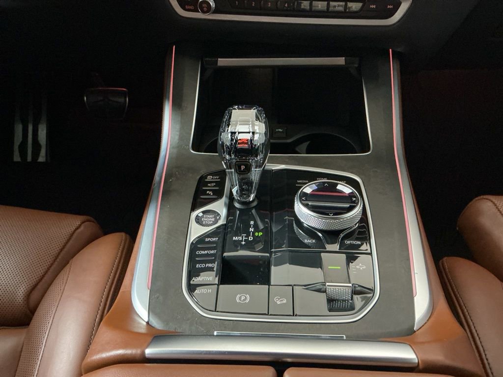 Used 2021 BMW X5 xDrive40i w/ M Sport Package AWD/4WD image 13