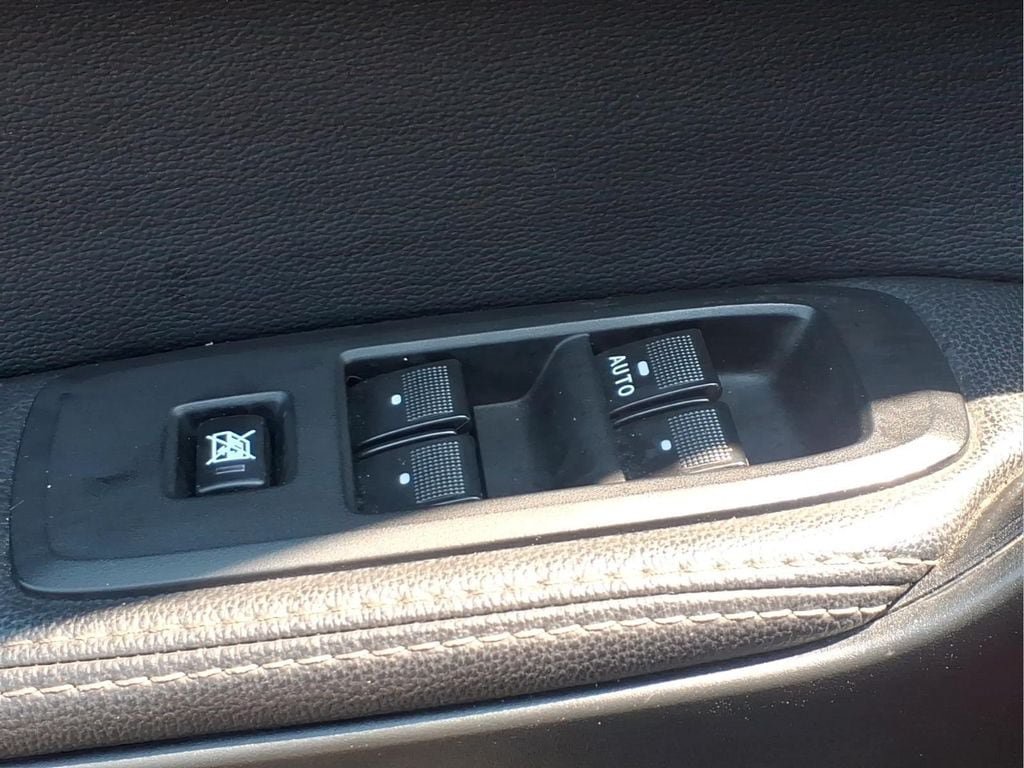 Used 2021 Ford Ranger Lariat w/ Tremor Off-Road Package AWD/4WD image 19