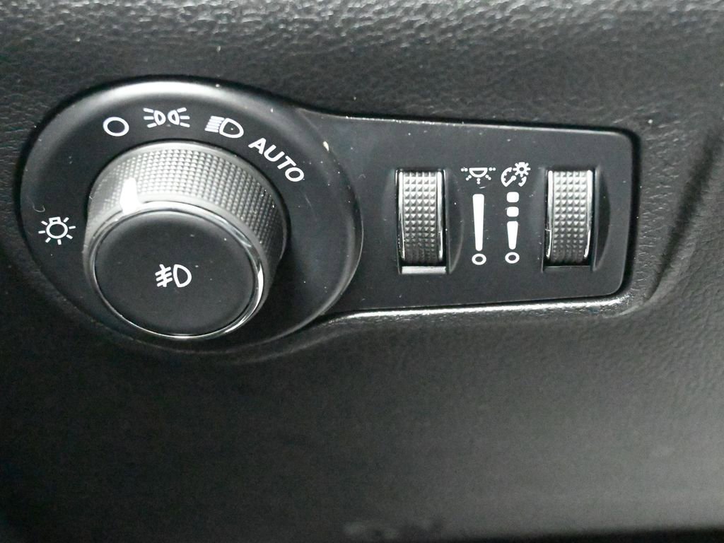 Certified 2022 Jeep Compass Limited image 22