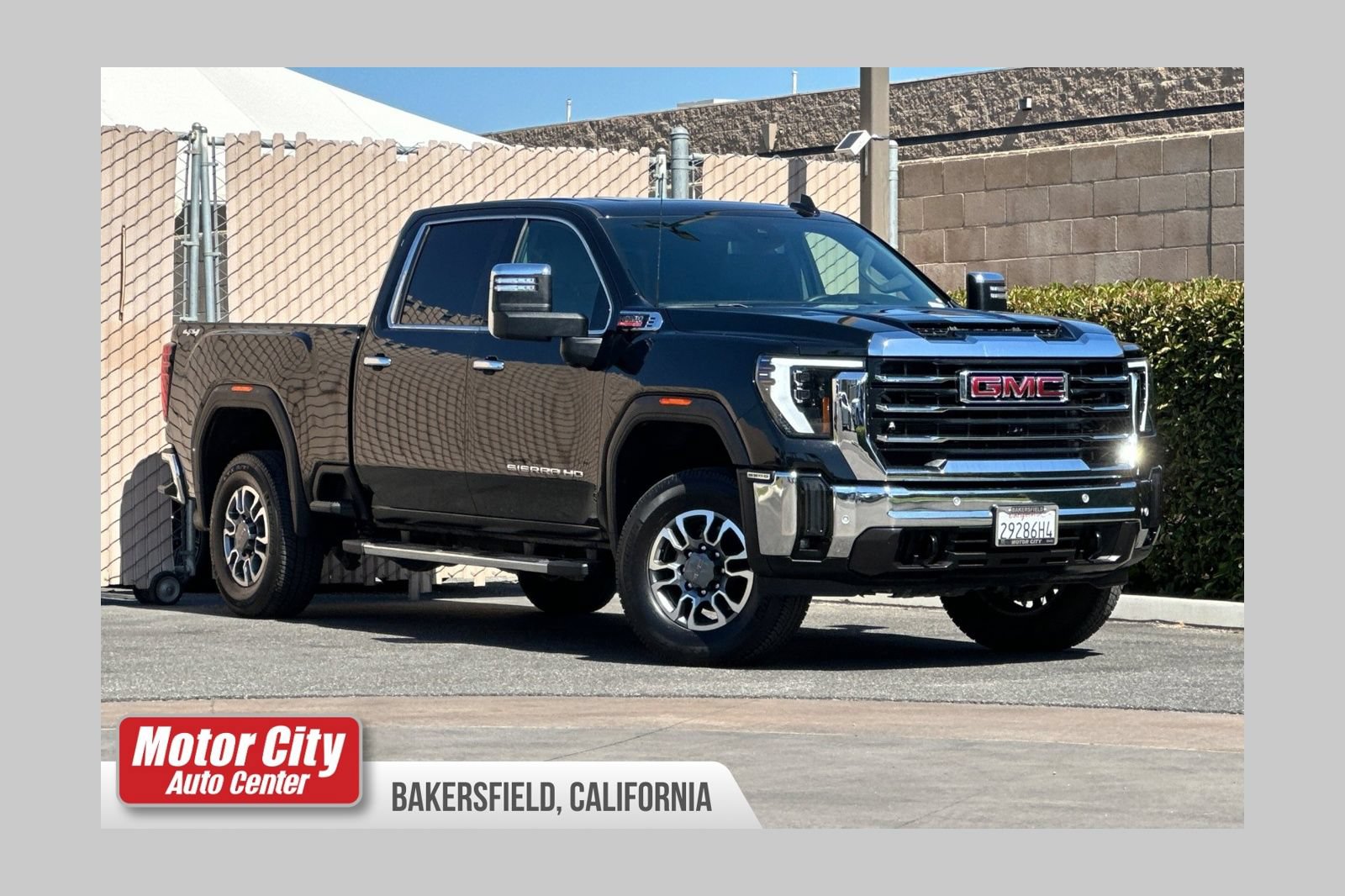 Certified 2025 GMC Sierra 2500 SLT w/ SLT Premium Package AWD/4WD image 1