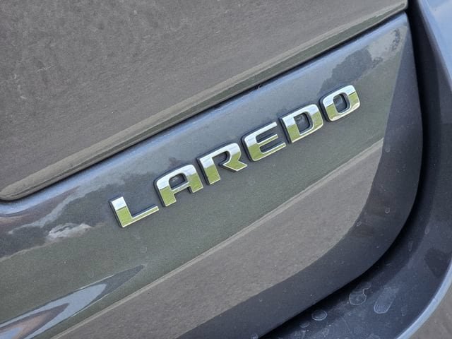 Used 2024 Jeep Grand Cherokee L Laredo w/ MOPAR Finishing Package AWD/4WD image 12