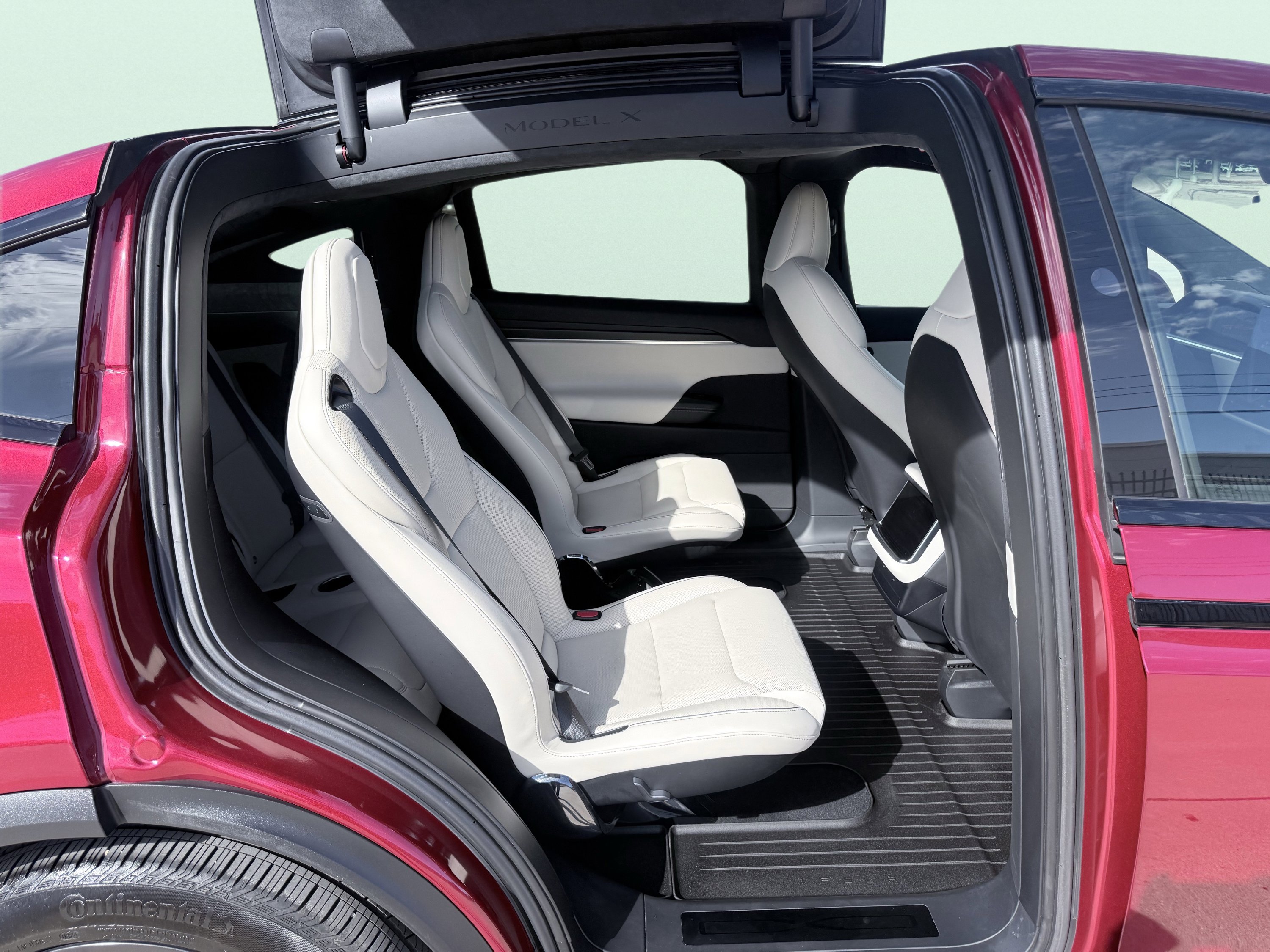 Used 2025 Tesla Model X Plaid image 49