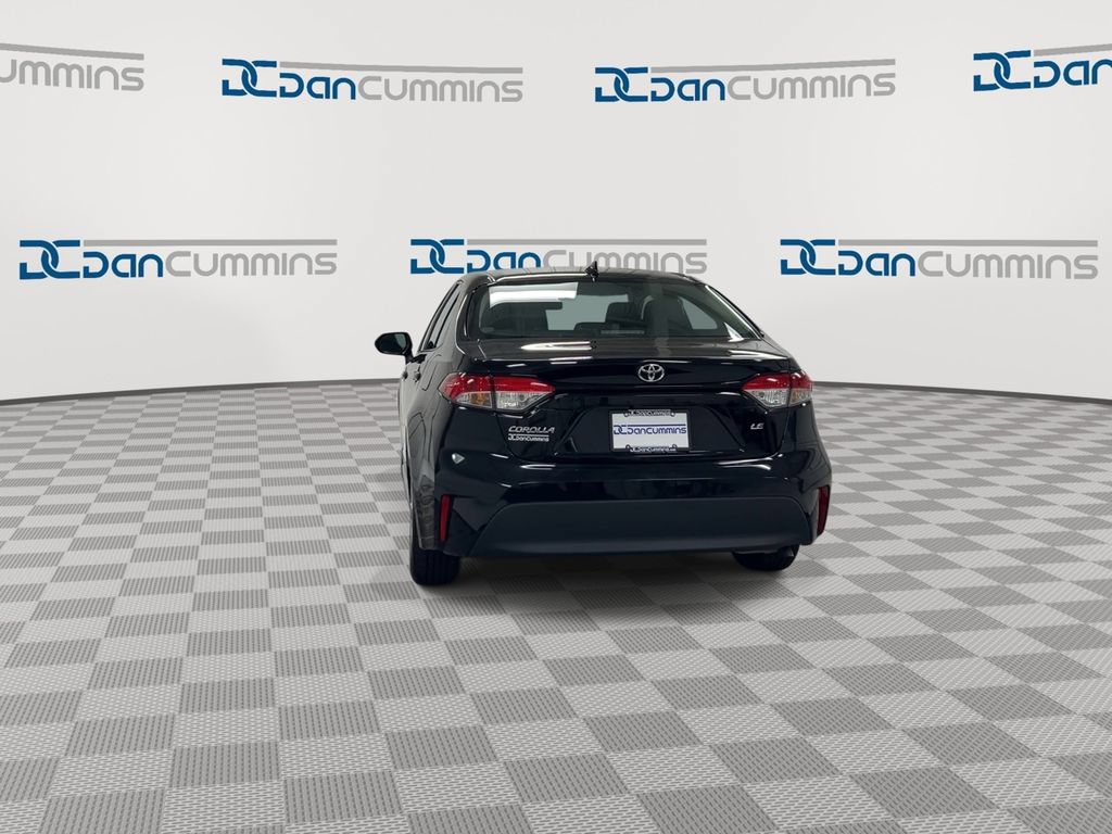 Used 2024 Toyota Corolla LE FWD image 7