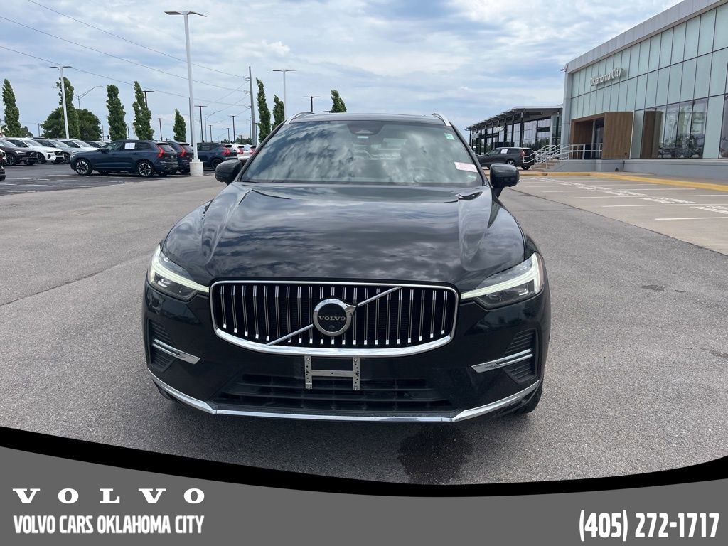 Used 2023 Volvo XC60 B5 Ultimate w/ Climate Package AWD/4WD image 2