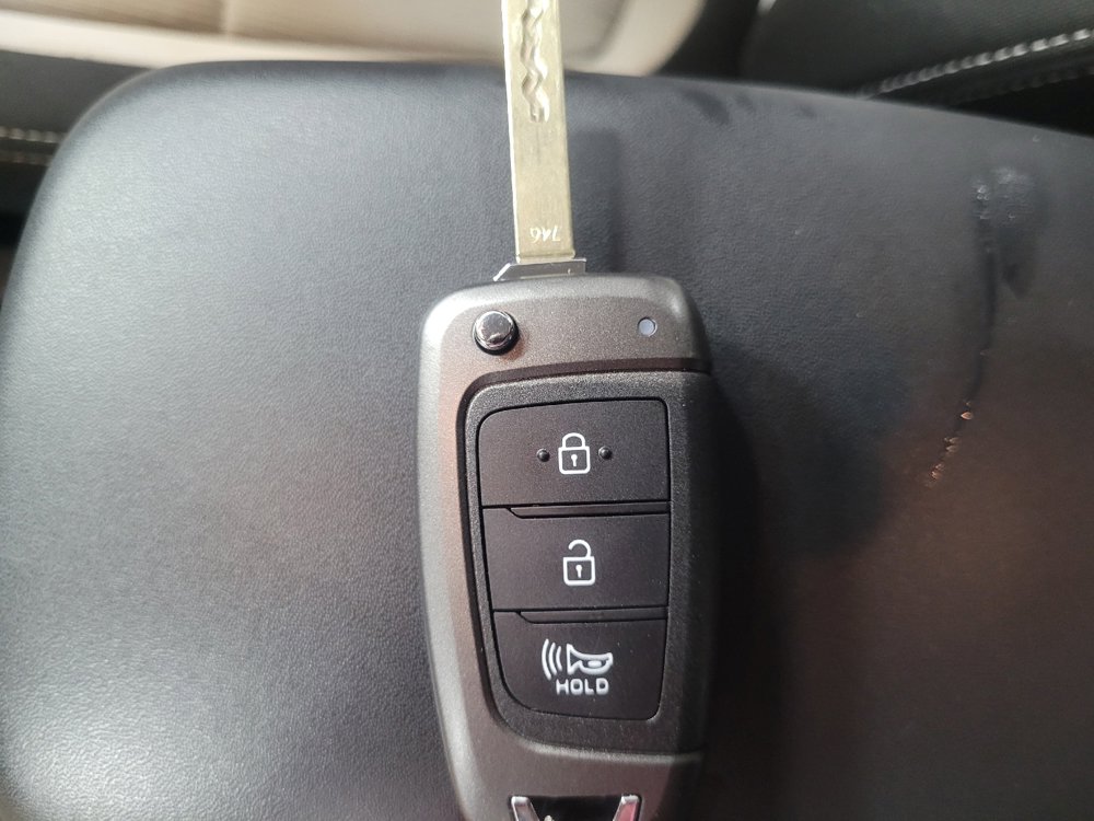 Used 2021 Hyundai Venue SEL w/ Cargo Package FWD image 32