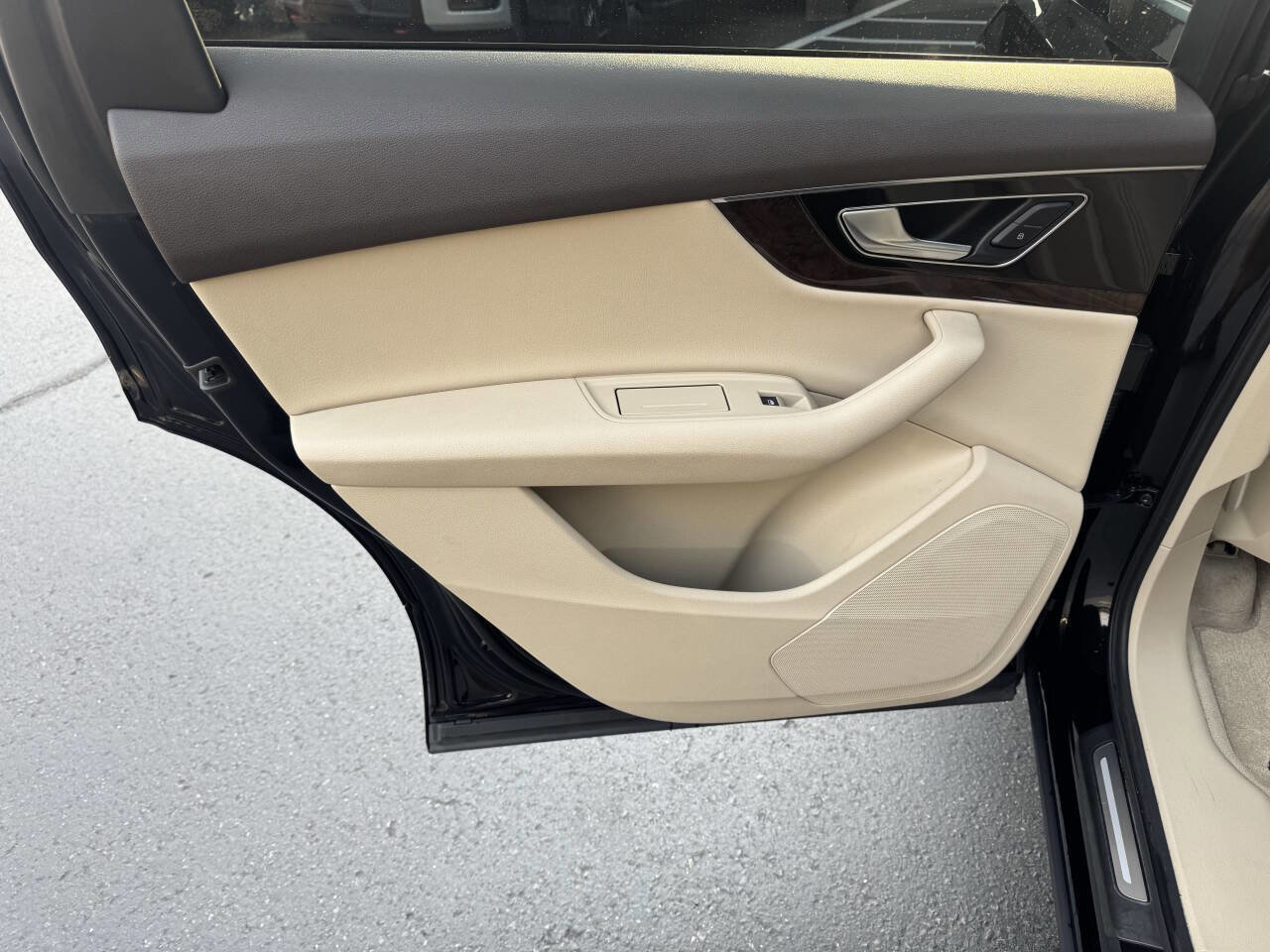 Used 2019 Audi Q7 3.0T Premium image 15