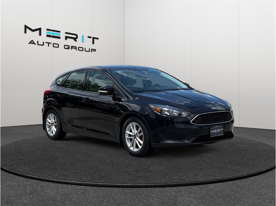 Used 2016 Ford Focus SE FWD image 1