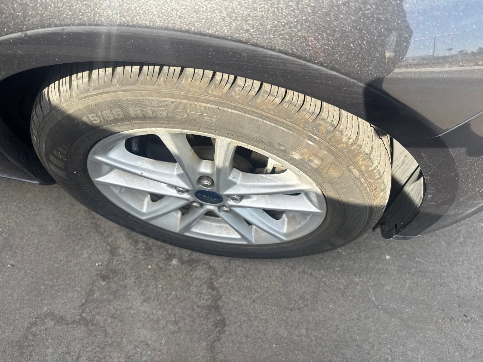 Used 2015 Ford Focus SE w/ Reverse Sensing Package FWD image 9