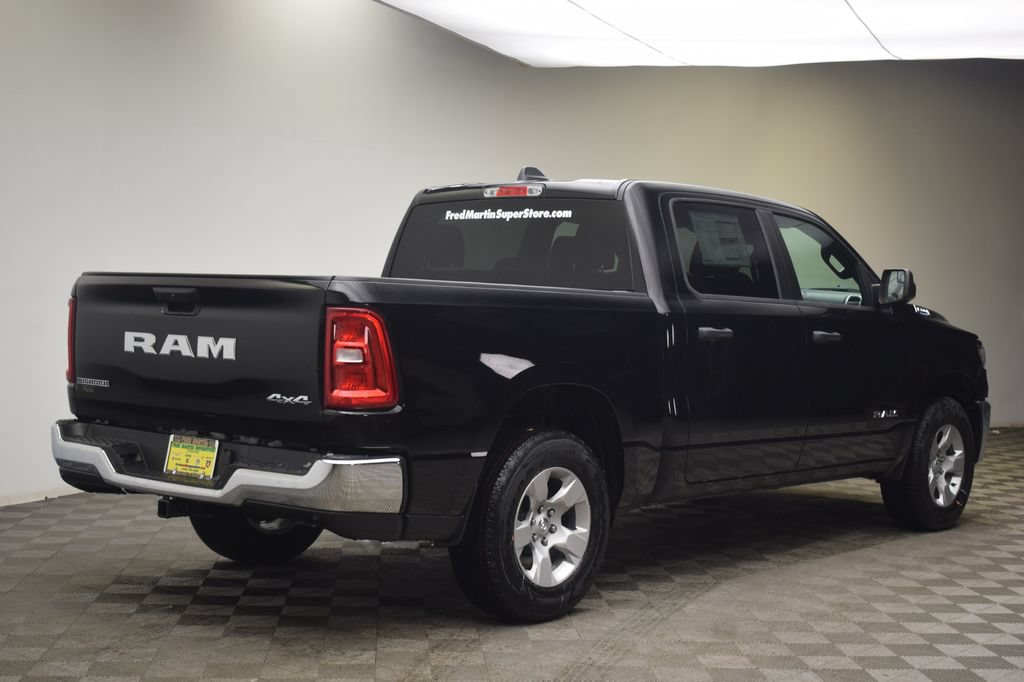New 2026 RAM 1500 4x4 Crew Cab image 5