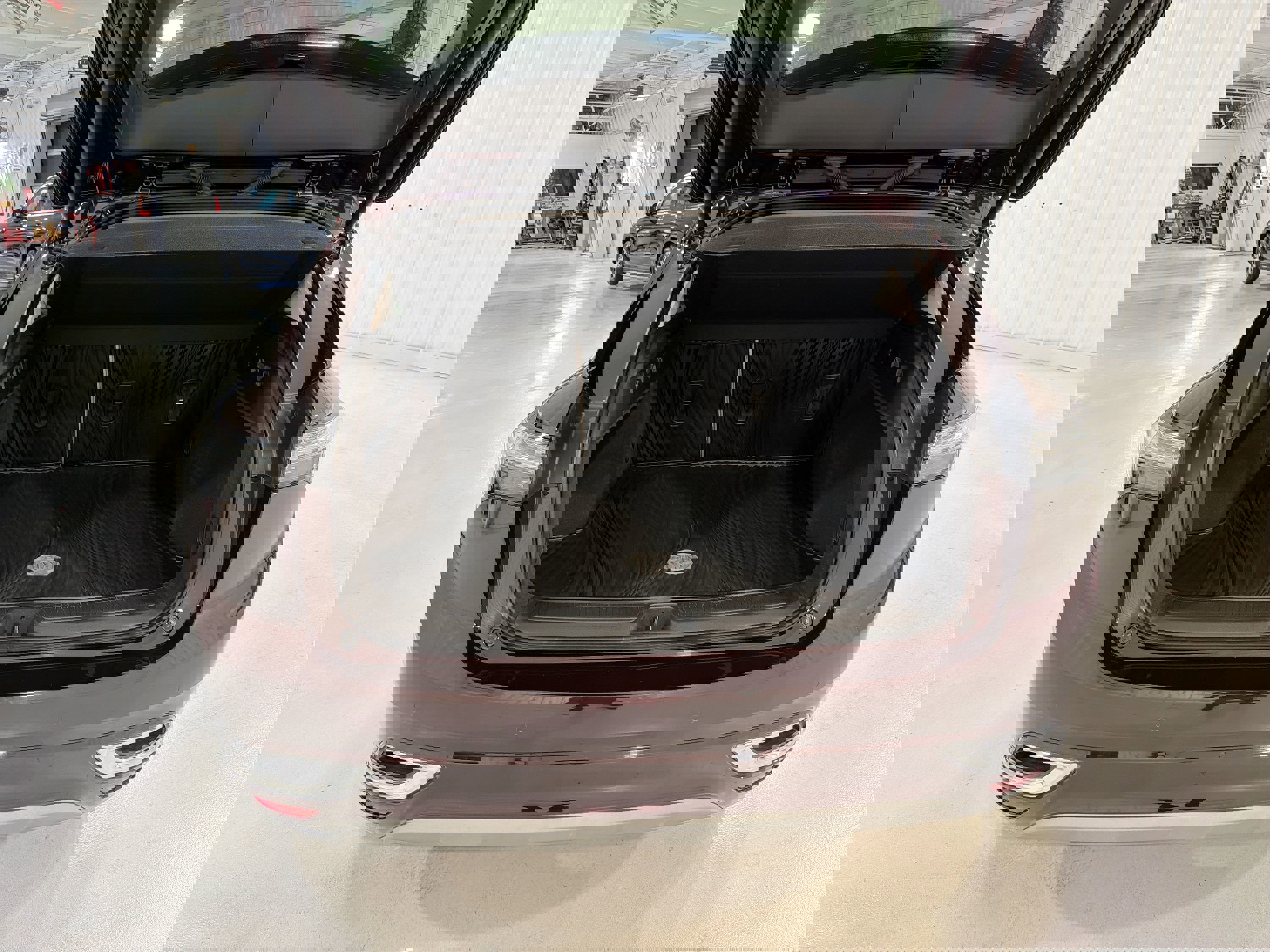 Used 2023 Buick Envision Avenir image 28