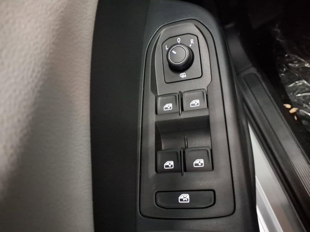 New 2026 Volkswagen Taos S AWD/4WD image 15