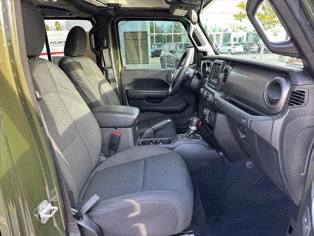 Used 2022 Jeep Gladiator Sport image 10