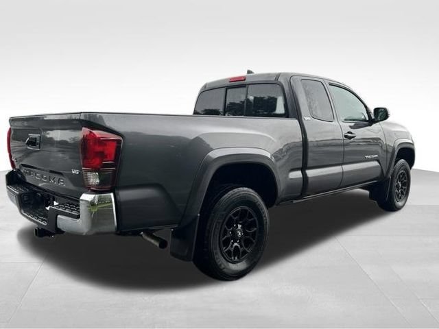 Used 2019 Toyota Tacoma SR5 AWD/4WD image 4