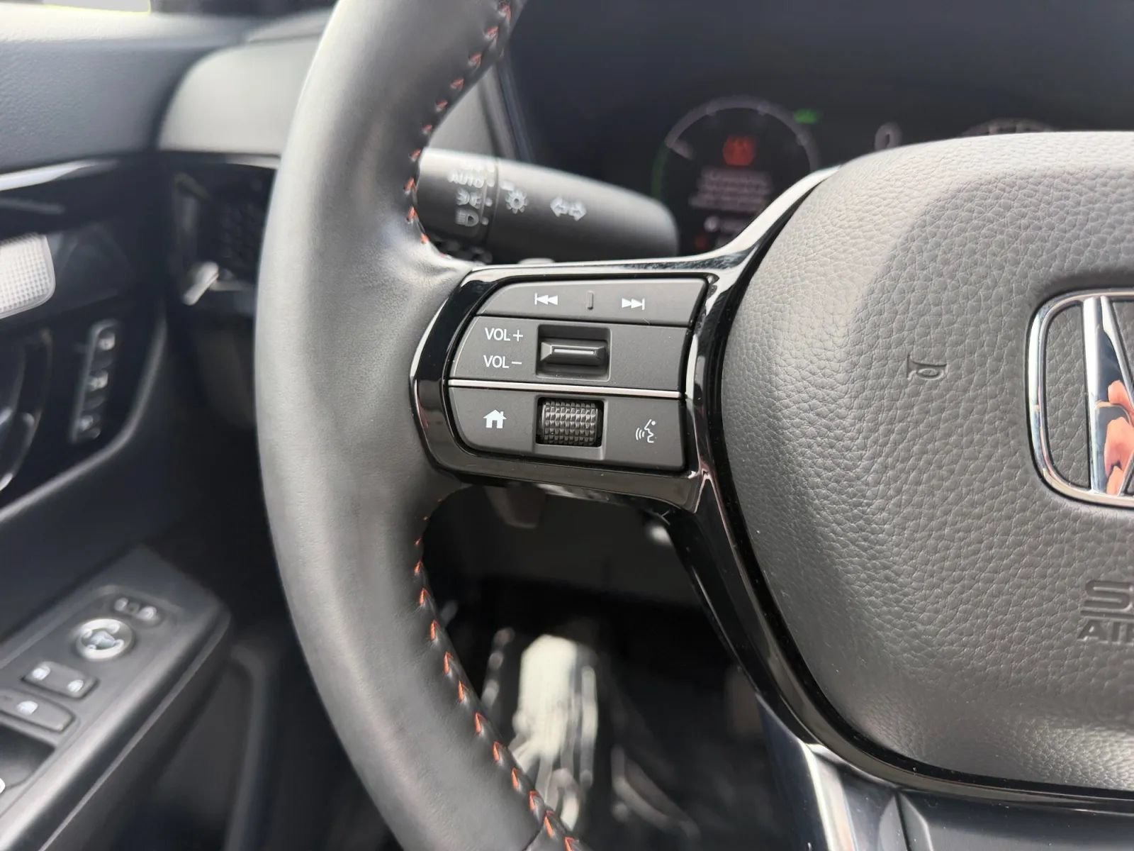 Used 2024 Honda CR-V Sport Touring image 22