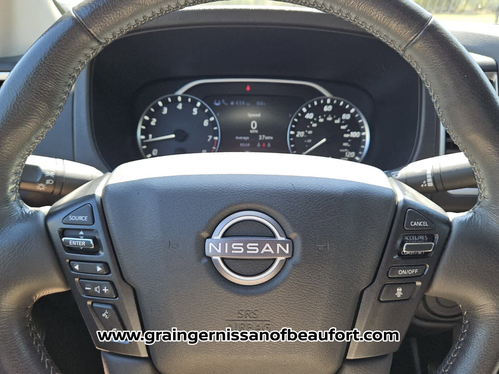 Used 2023 Nissan Frontier SV w/ SV Convenience Package image 11