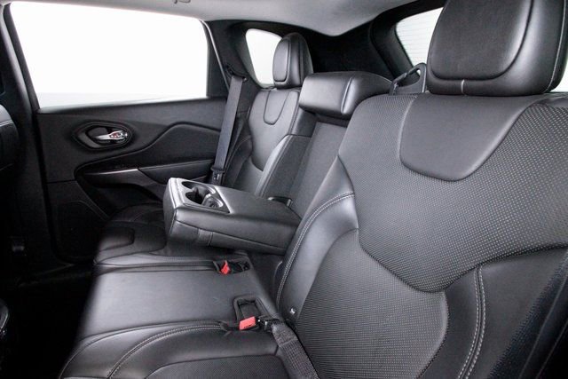 Used 2019 Jeep Cherokee Limited w/ Trailer Tow Group image 26