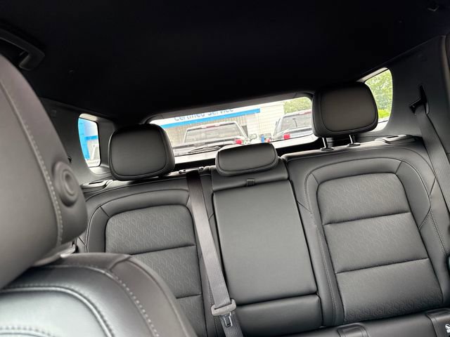 New 2026 Chevrolet Equinox LT w/ Convenience Package II image 40