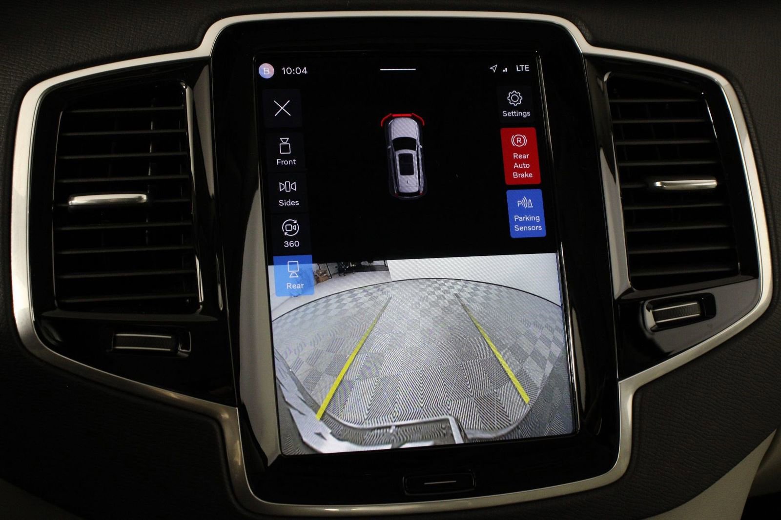 Certified 2023 Volvo XC90 T8 Plus w/ Protection Package Premier image 13