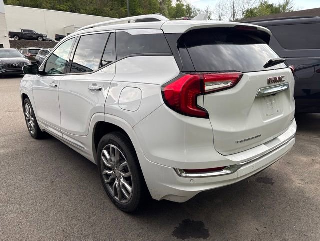Used 2022 GMC Terrain Denali AWD/4WD image 2