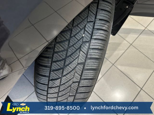 Used 2020 Chevrolet Equinox Premier w/ LPO, Cargo Package FWD image 30