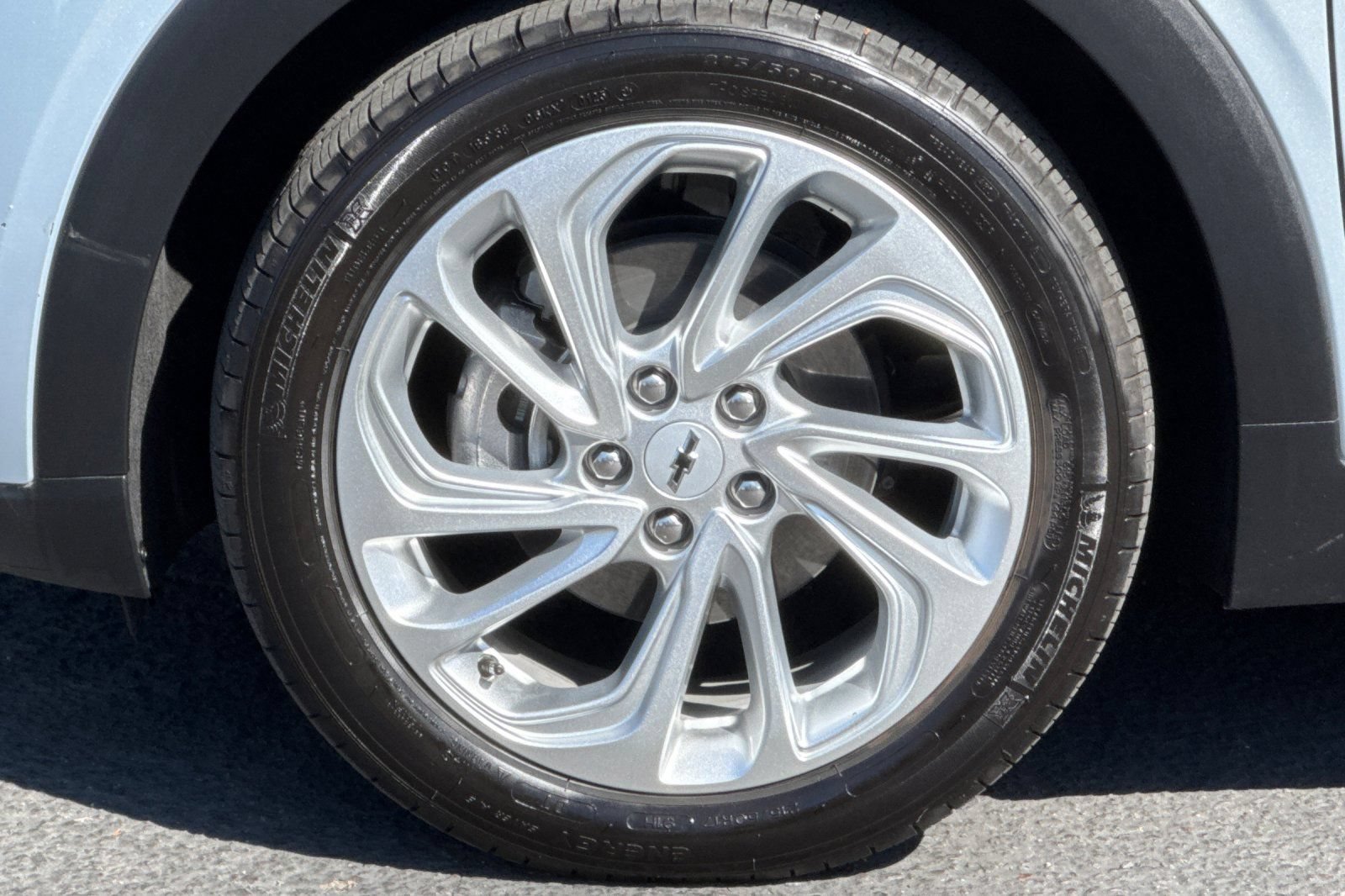 Used 2023 Chevrolet Bolt EUV LT w/ Driver Confidence Package FWD image 43