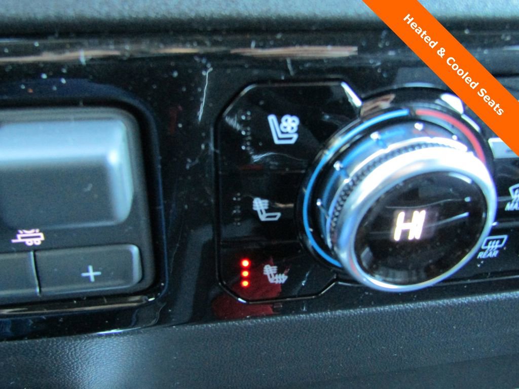 New 2026 GMC Sierra 3500 SLT w/ SLT Convenience Package image 21