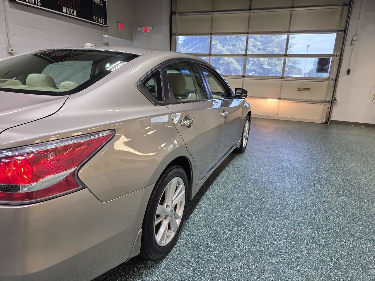 Used 2014 Nissan Altima 2.5 SV w/ Convenience Package FWD image 7